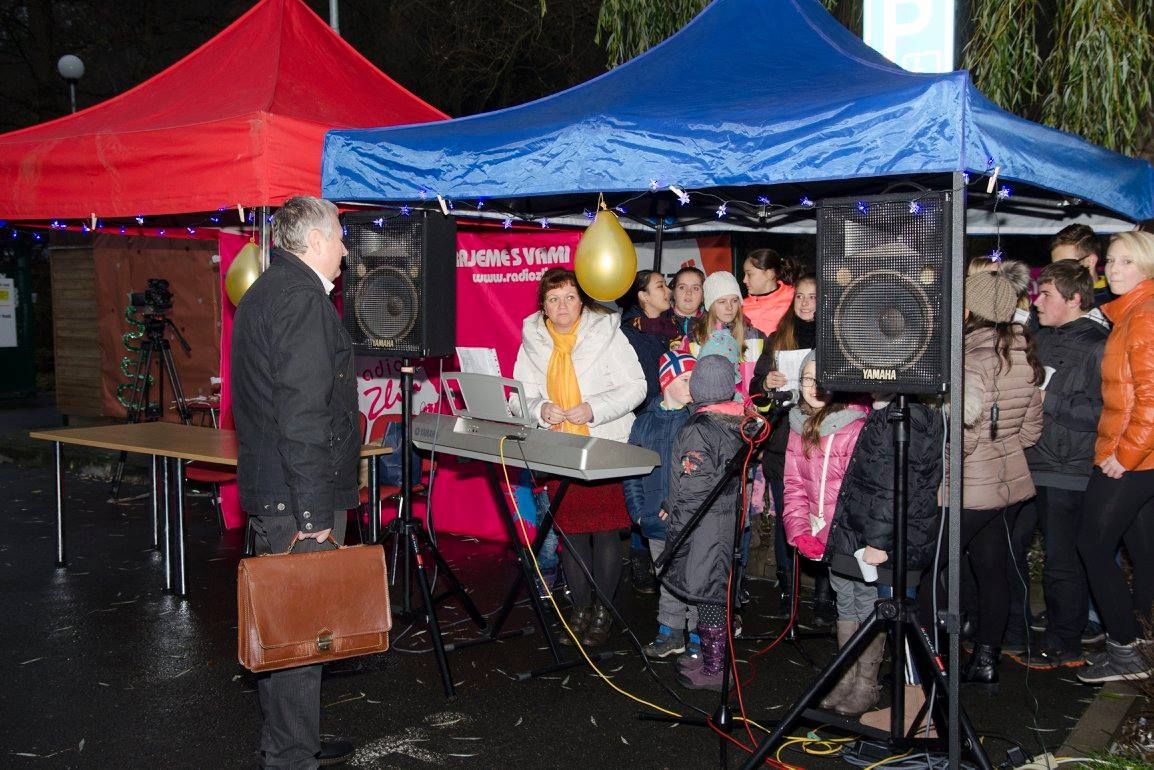 12366036_1094877110536300_2714059783179750346_o